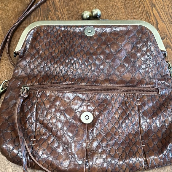 Jessica Simpson fold over Tiffany KissLock bag. Brown, excellent condition. - Picture 5 of 11